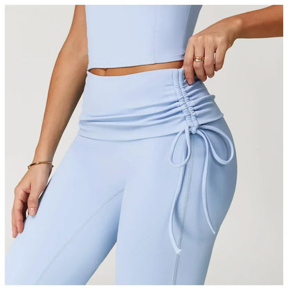 Legging évasé de sport bleu avec cordon de serrage, confortable et ajusté, par Beauté & Santé.