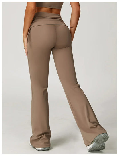 Legging évasé de sport Beauté & Santé avec cordon de serrage marron, vue arrière, tissu extensible pour activités physiques.