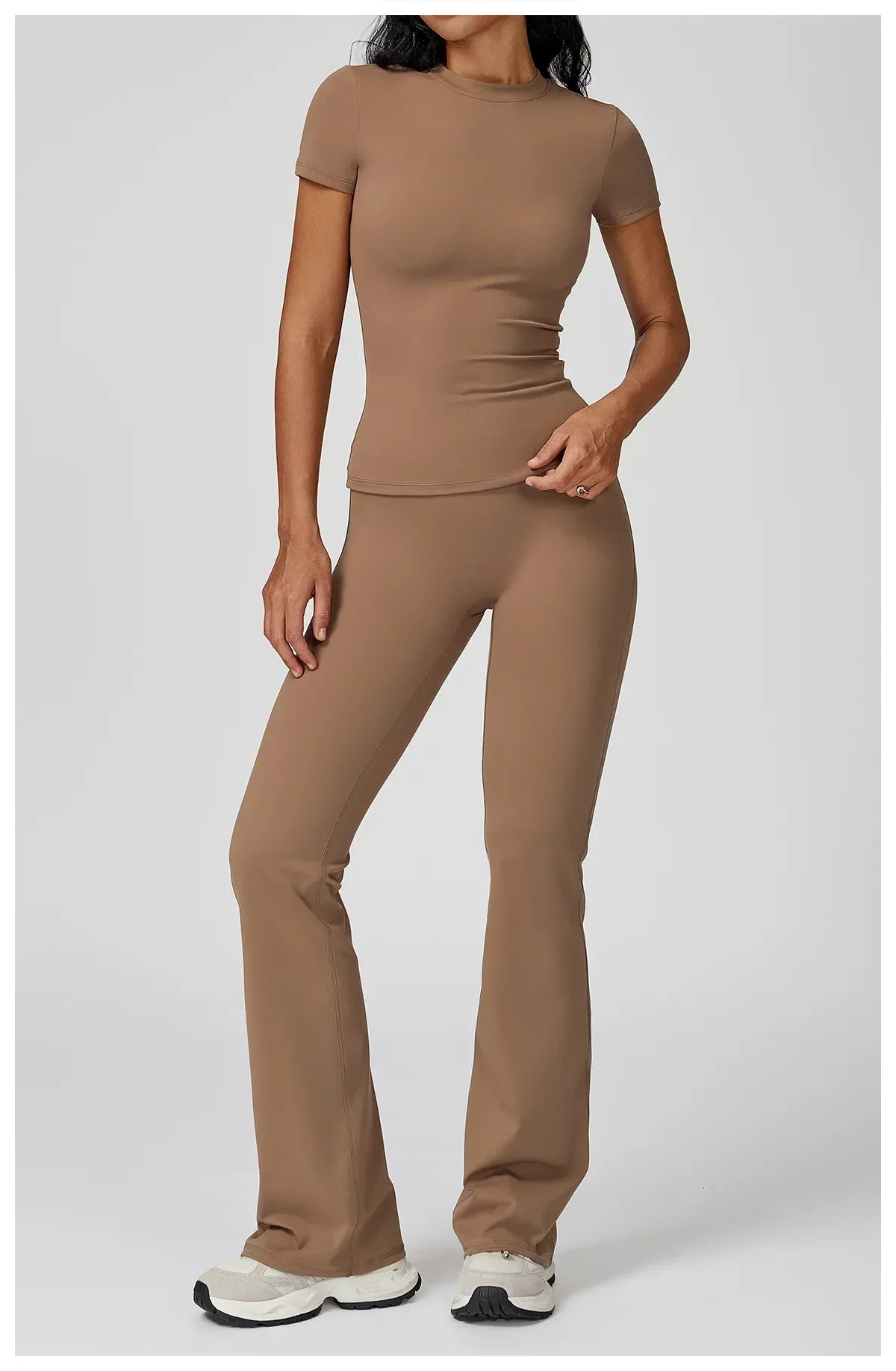 Leggings de yoga à manches longues Beauté & Santé, ensemble 2 pièces, tissu extensible pour confort et mobilité.