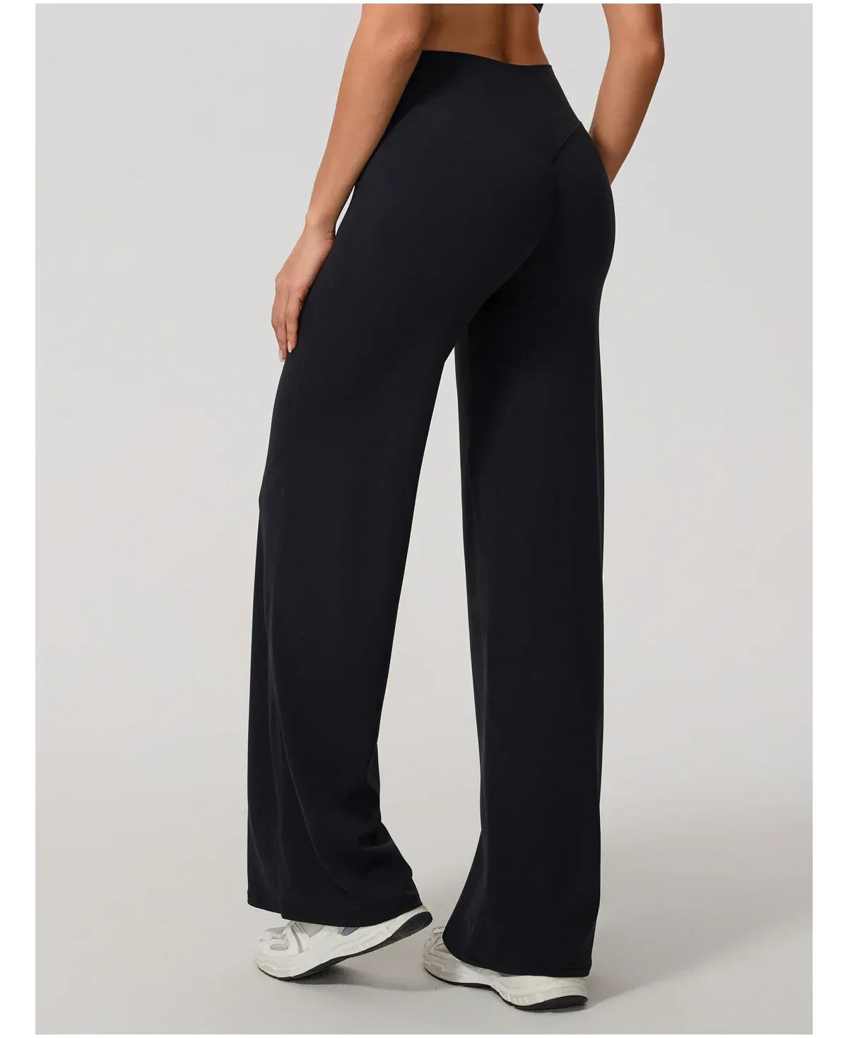 Legging de yoga décontracté de la marque Beauté & Santé, coupe évasée et confortable pour la pratique sportive.