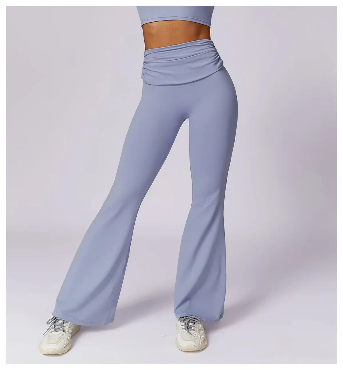 Legging de yoga taille haute Beauté & Santé, tissu naturel, ajusté et confortable pour la pratique sportive et détente.