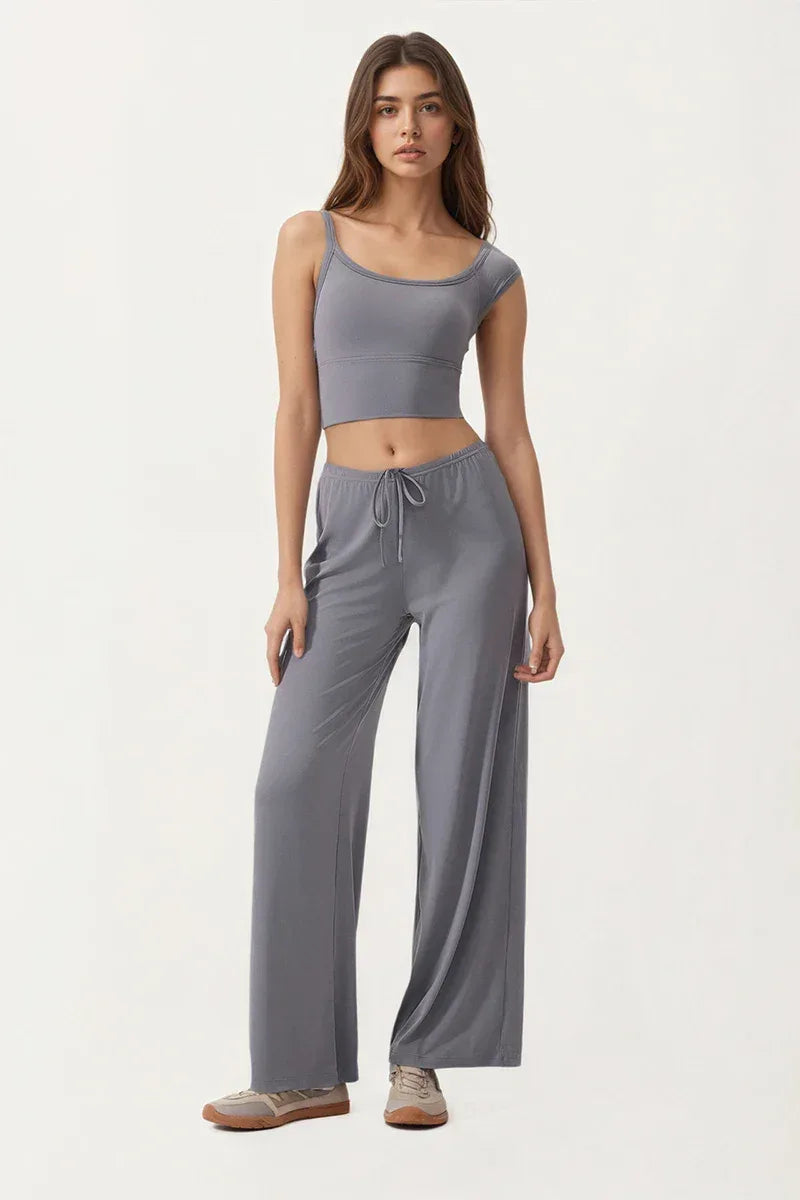 Leggings de yoga Beauté & Santé avec jambe large et cordon de serrage, confortables pour la pratique sportive.