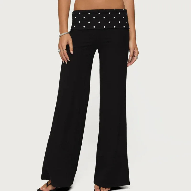 Leggings de yoga décontractés Beauté & Santé avec coupe évasée, confortables et adaptés à la pratique sportive ou casual.