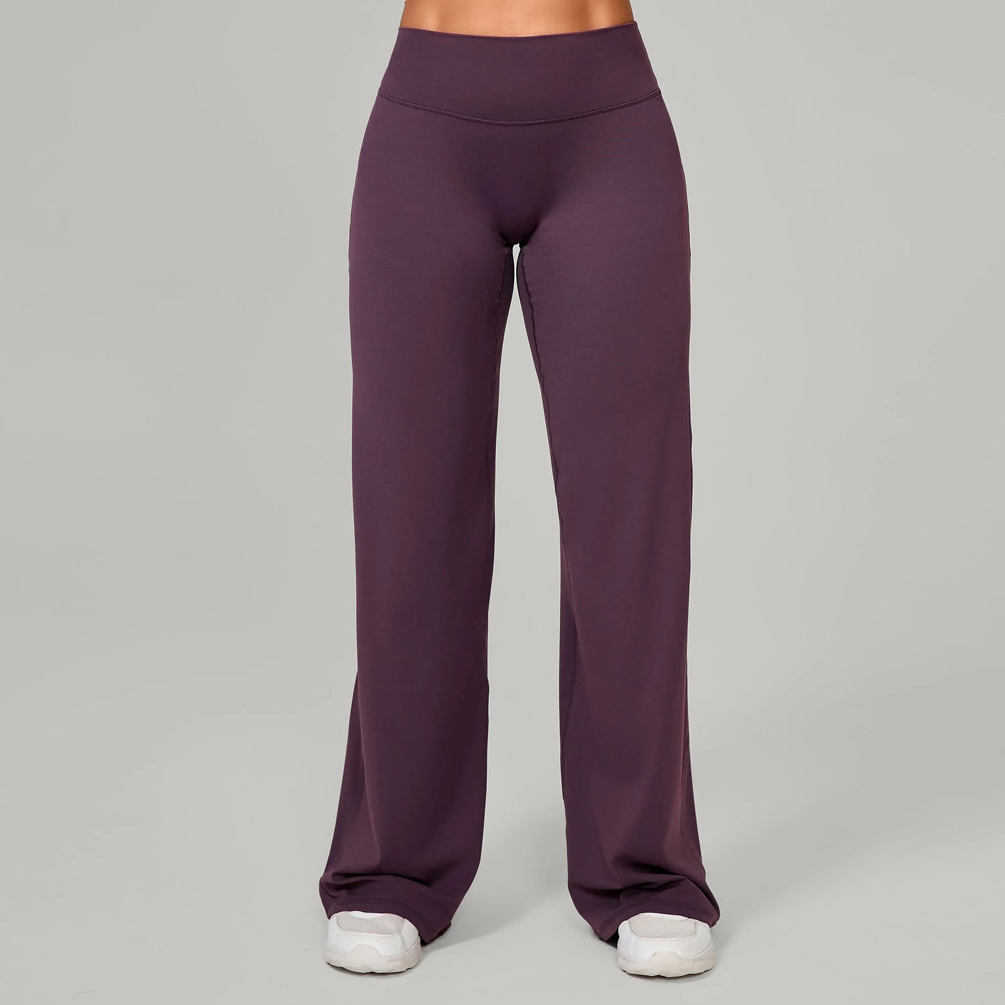 Legging de Pilates large et évasé de la marque Beauté & Santé, en tissu extensible et confortable pour l'entraînement.