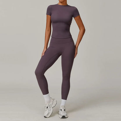 Leggings de yoga deux pièces manches longues de la marque Beauté & Santé, tissu extensible et confortable pour entraînement.