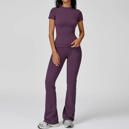 Legging et haut de yoga à manches longues de Beauté & Santé, ensemble 2 pièces, tissu extensible et confortable pour l'exercice.
