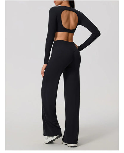 Legging de yoga décontracté de la marque Beauté & Santé, coupe évasée, tissu confortable pour sport et détente.