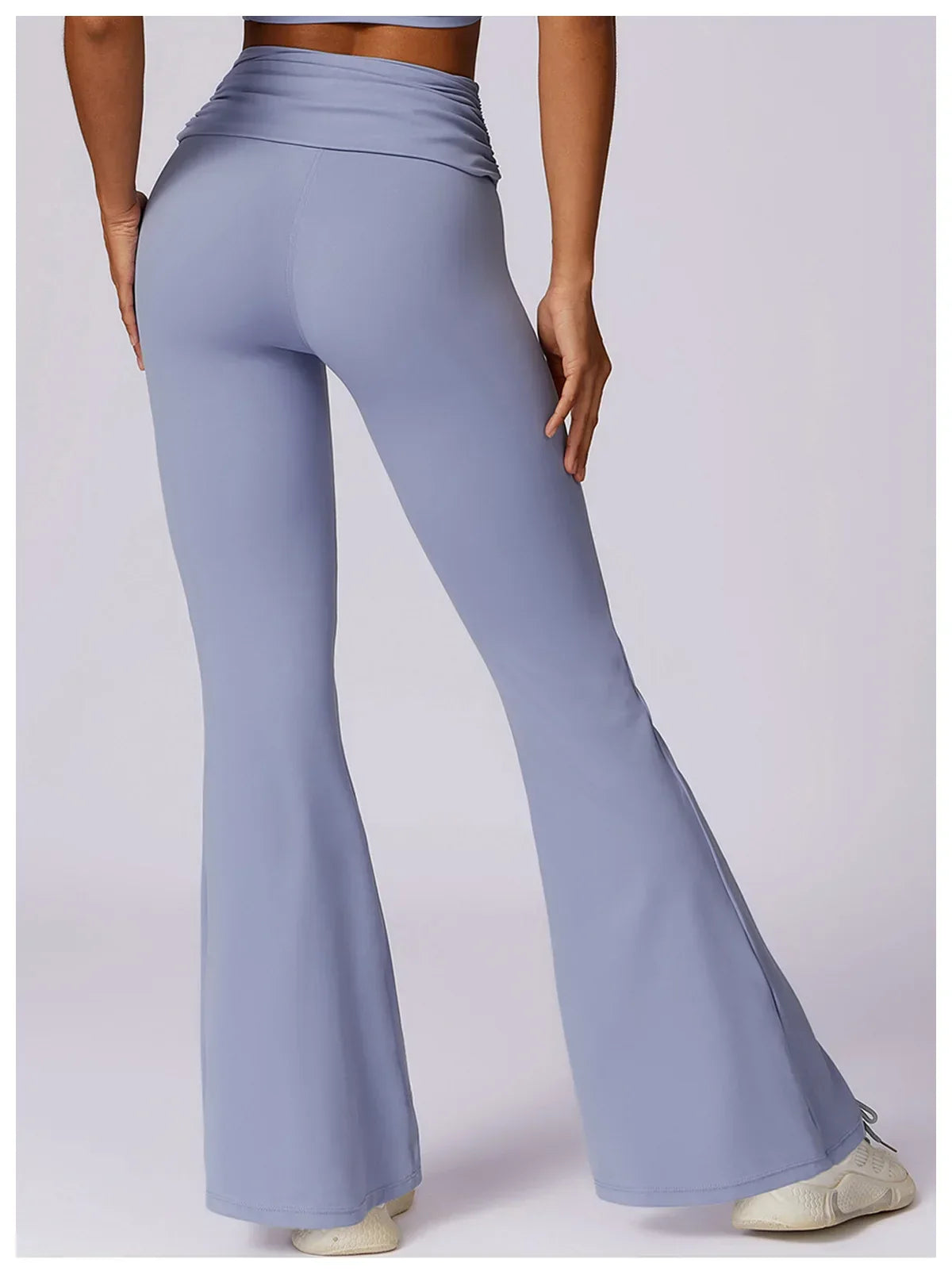 Legging de yoga Beauté & Santé, taille haute, en tissu naturel, ajusté et confortable pour la pratique de yoga.