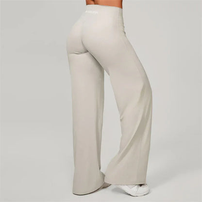 Leggings de Pilates large et évasé de la marque Beauté & Santé, montrant la coupe ample et confortable pour l'entraînement.