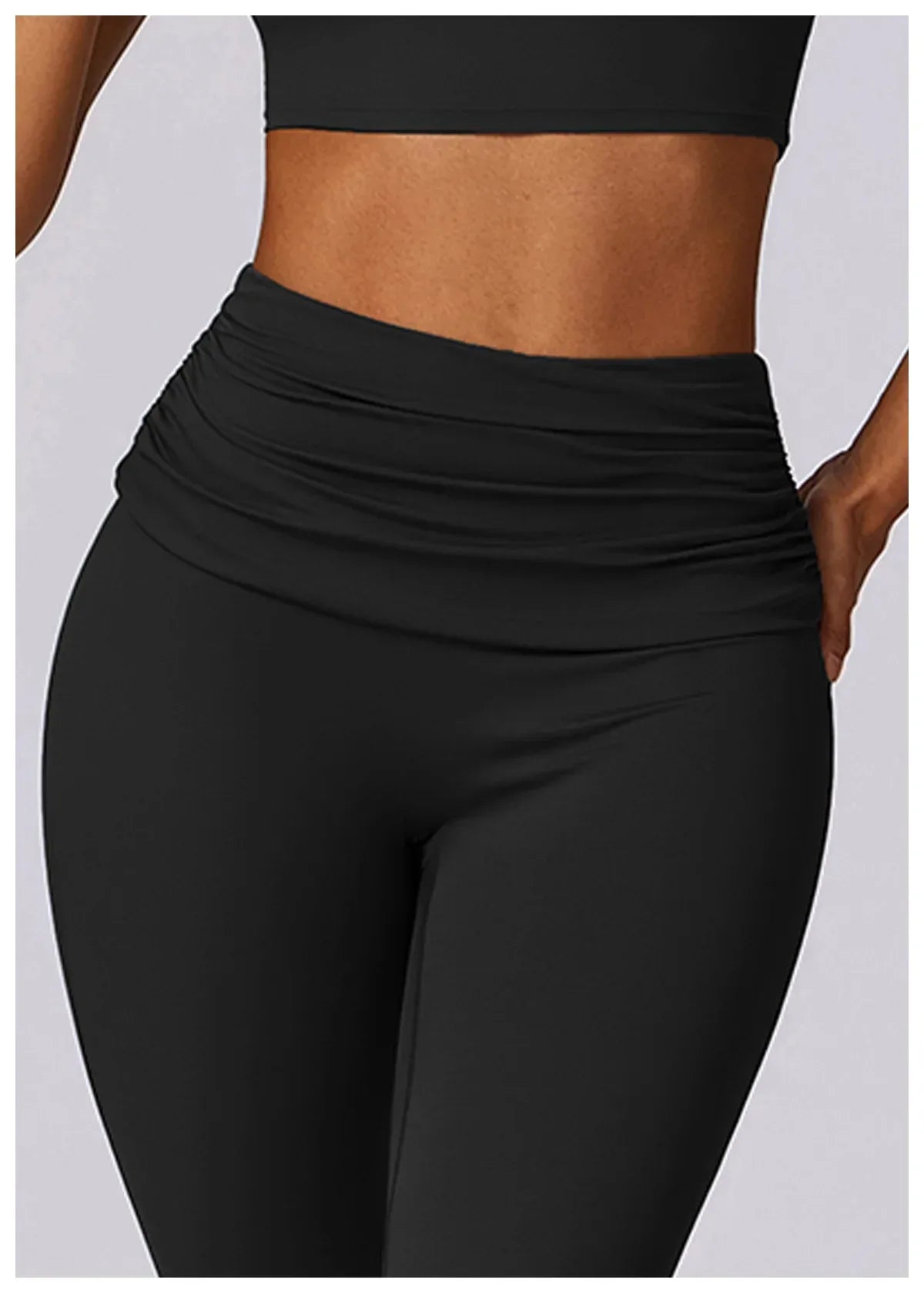 Leggings de yoga taille haute Beauté & Santé, coupe ajustée et confortable, tissu naturel pour pratiquer le yoga.