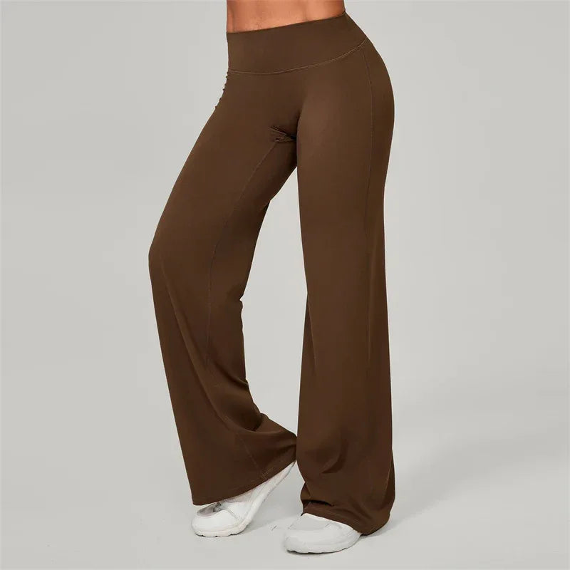 Leggings Pilates large et évasés de la marque Beauté & Santé, pantalon confortable pour exercices et détente.