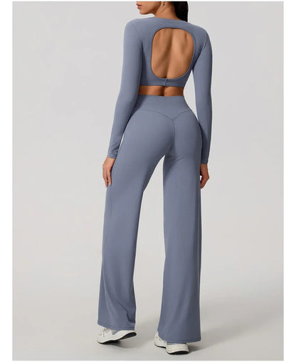 Legging de yoga décontracté et évasé de la marque Beauté & Santé, en tissu confortable, parfait pour la pratique sportive.