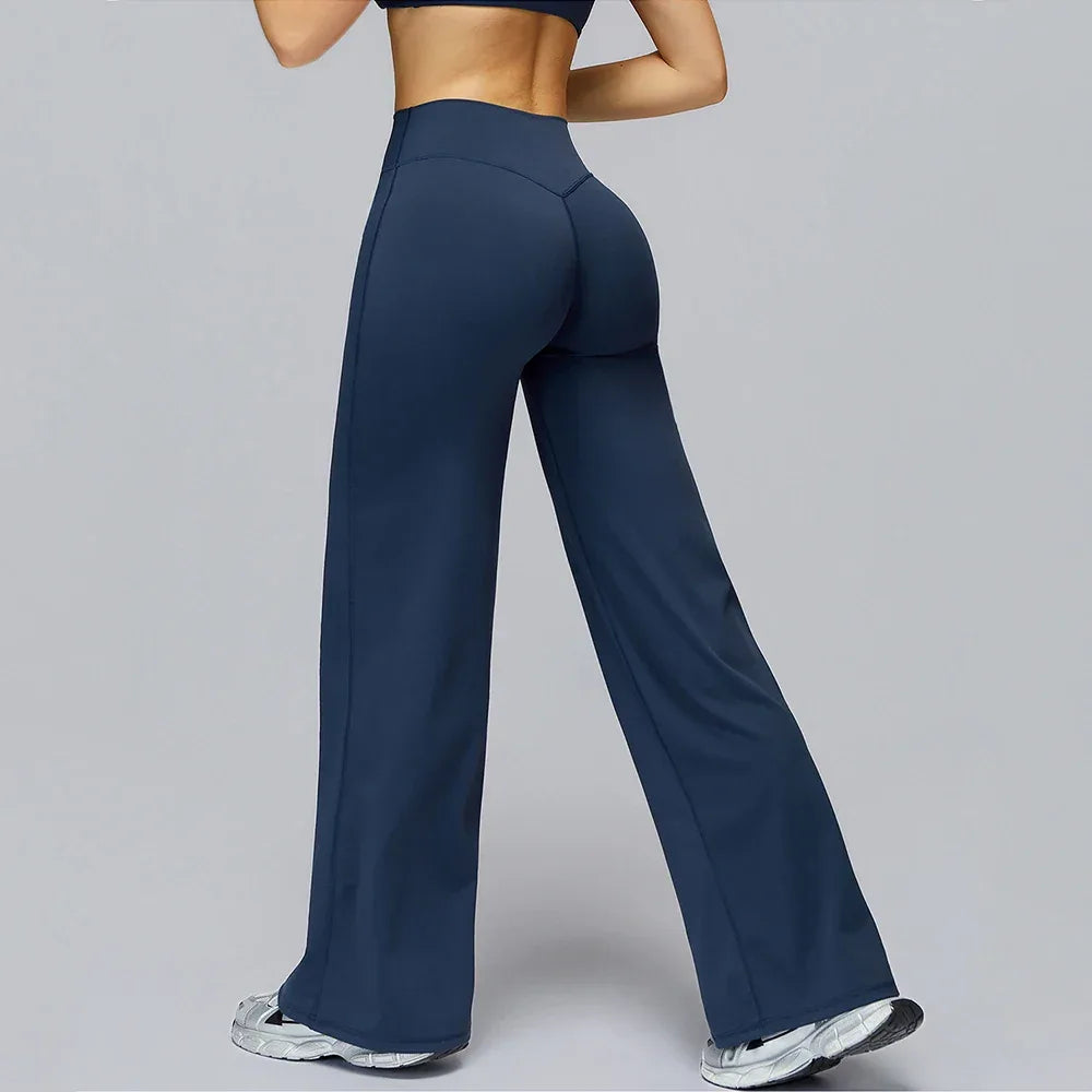 Legging de yoga évasé taille haute gainant de la marque Beauté & Santé, en tissu extensible noir, parfait pour le sport et la détente.