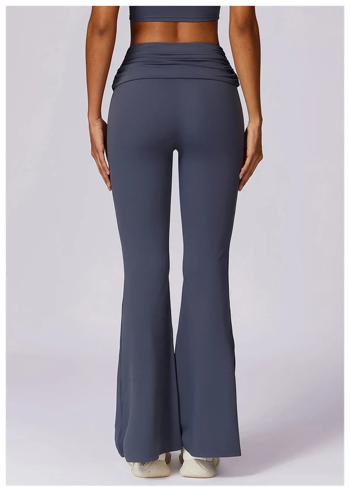 Leggings de yoga Beauté & Santé, taille haute, coupe naturelle, tissu extensible, parfaits pour le fitness et la détente.
