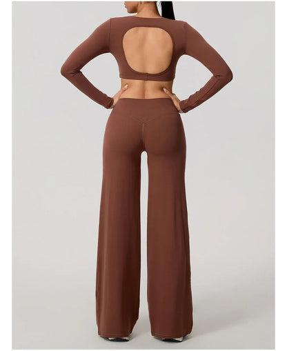 Legging de yoga décontracté de marque Beauté & Santé, coupe évasée, tissu confortable pour sport ou détente.