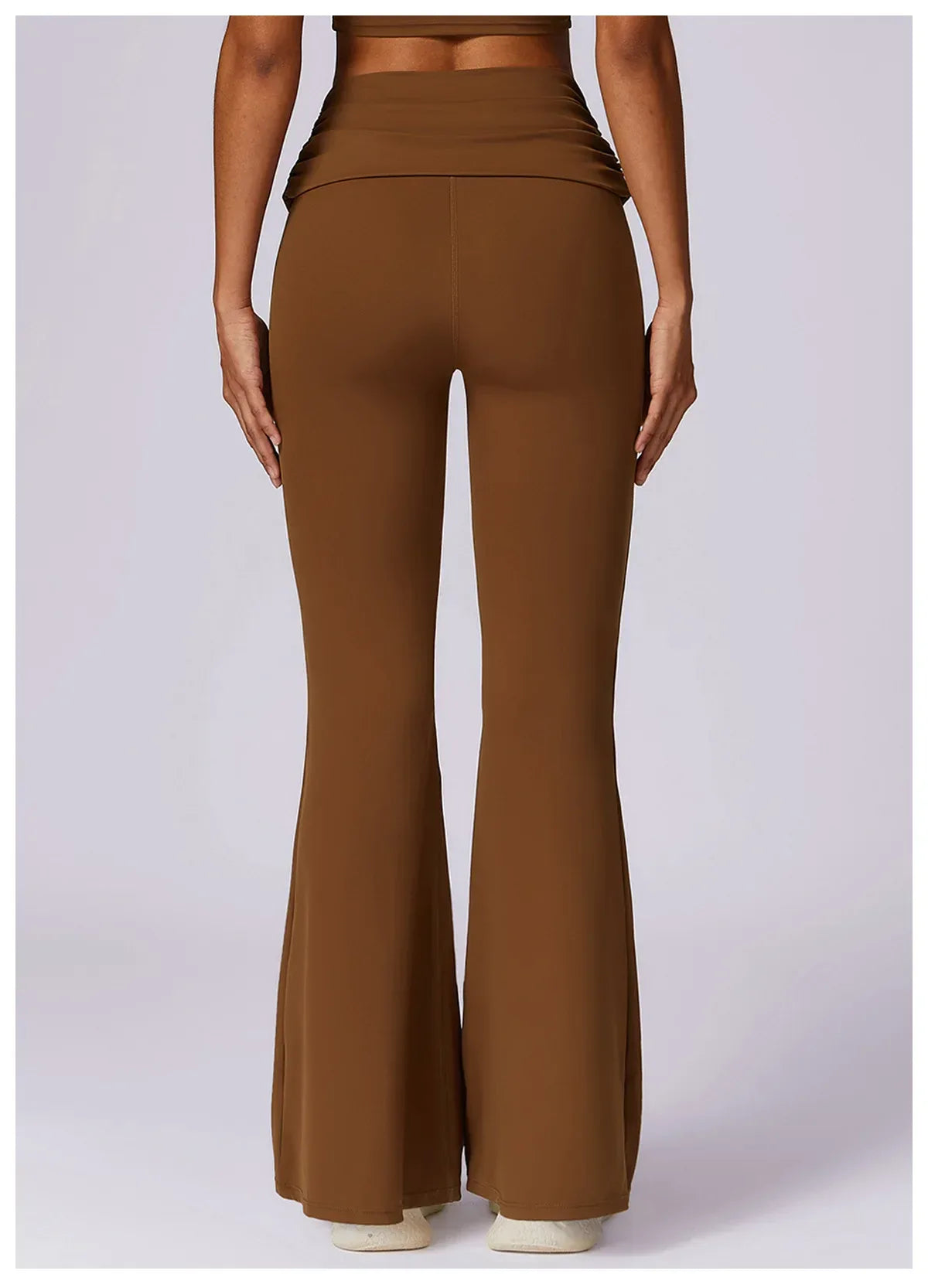 Leggings de yoga taille haute Beauté & Santé, tissu naturel, ajustés pour confort et flexibilité, visible en détail.