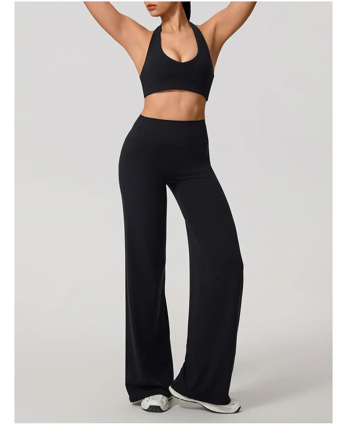 Legging de yoga sportif décontracté de Beauté & Santé, coupe évasée, tissu confortable pour activités ou détente.