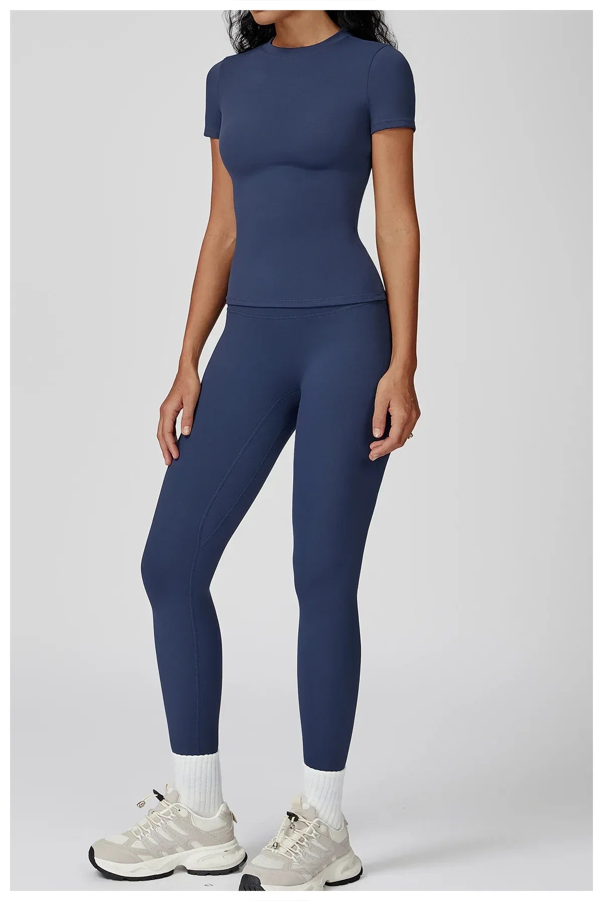 Leggings de yoga à manches longues Beauté & Santé, ensemble 2 pièces, tissu extensible confortable pour la pratique sportive.