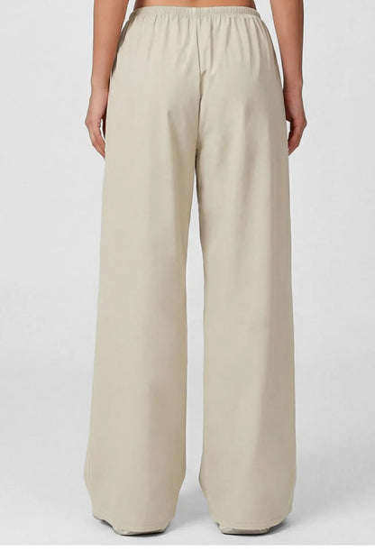 Leggings de yoga en molleton à séchage rapide de Beauté & Santé, confort et performance, tissu doux et ajusté.